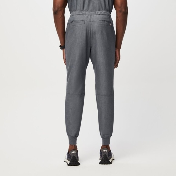 Figs Men's Tansen Jogger Scrub Pants Graphite Grey Jogger Style Size Small - Picture 3 of 11